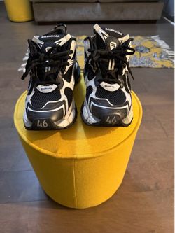 balenciaga runner black an white 46/12