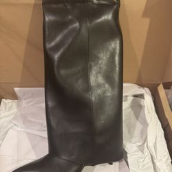 Zara boots Size 8 Women’s 