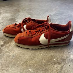 Vintage Nike Cortez