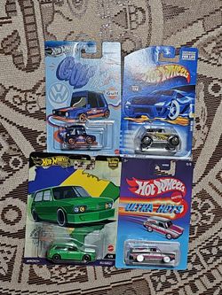 Hot Wheels Die-Cast Car Lot of 4