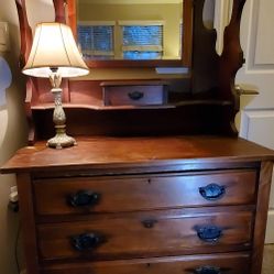Antique Vanity Dresser