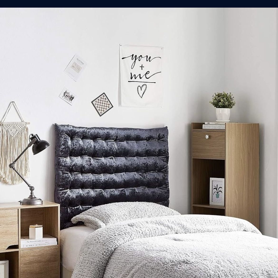 Rainha - Plush Tufted College Headboard 