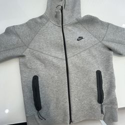 Nike Tech Fleece Full-Zip Hoodie (Gray, Size L)