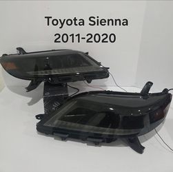 Toyota Sienna 2011-2020 Headlights