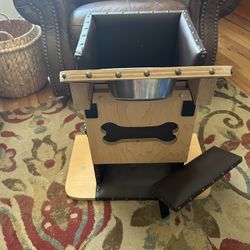 Medium Bailey Chair for Dogs