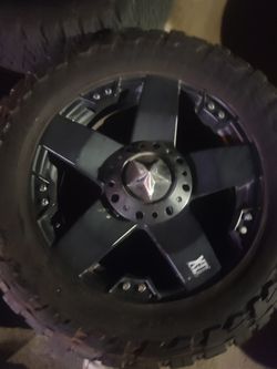 8 Lug 20" Rims