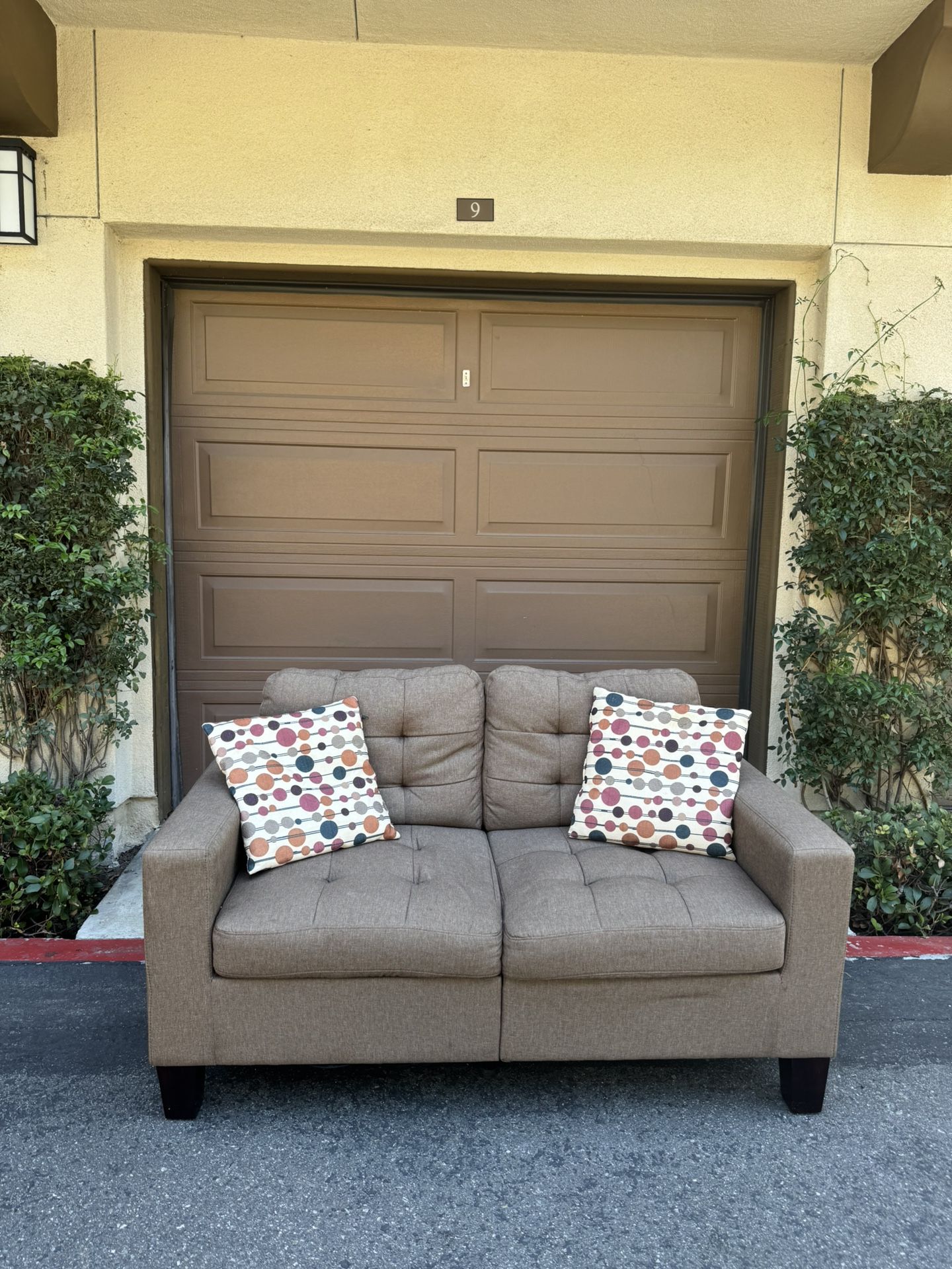Furniture Couches 