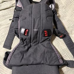 baby bjorn carrier