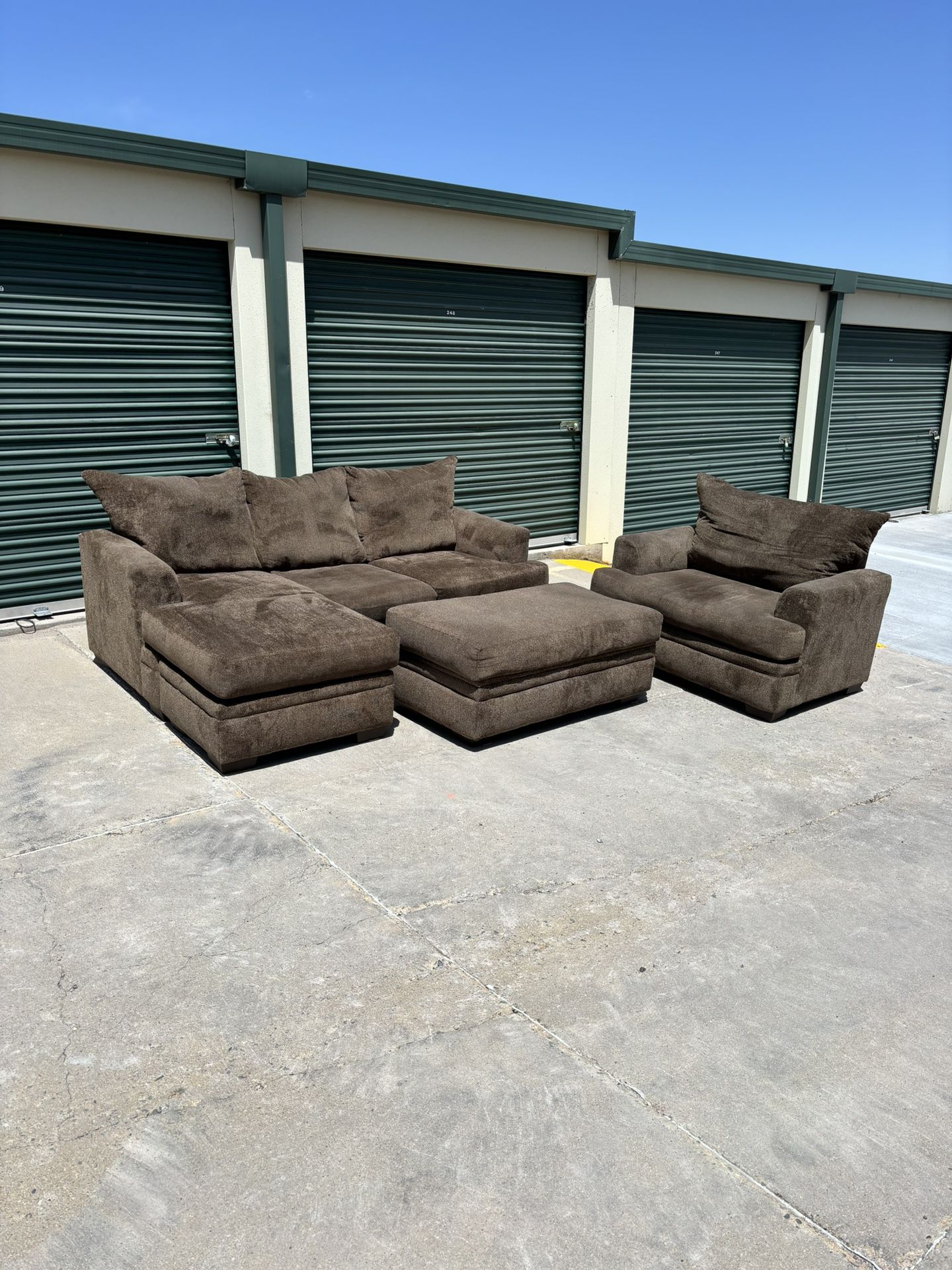 **FREE DELIVERY** Beautiful Modern Brown-Beige L Shaped Couch, Loveseat Chair & Storage Ottoman 