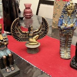 4 Egyption Statues 