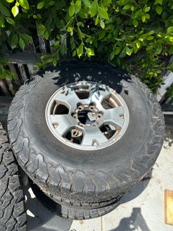 2005 OEM Toyota Tacoma Wheels