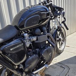 Triumph Bonneville Part Out 