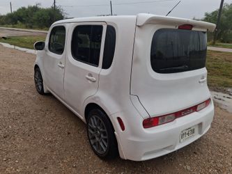 Nissan cube 2014