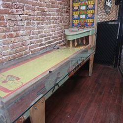 Antiques' Funiture Make Me A Offer