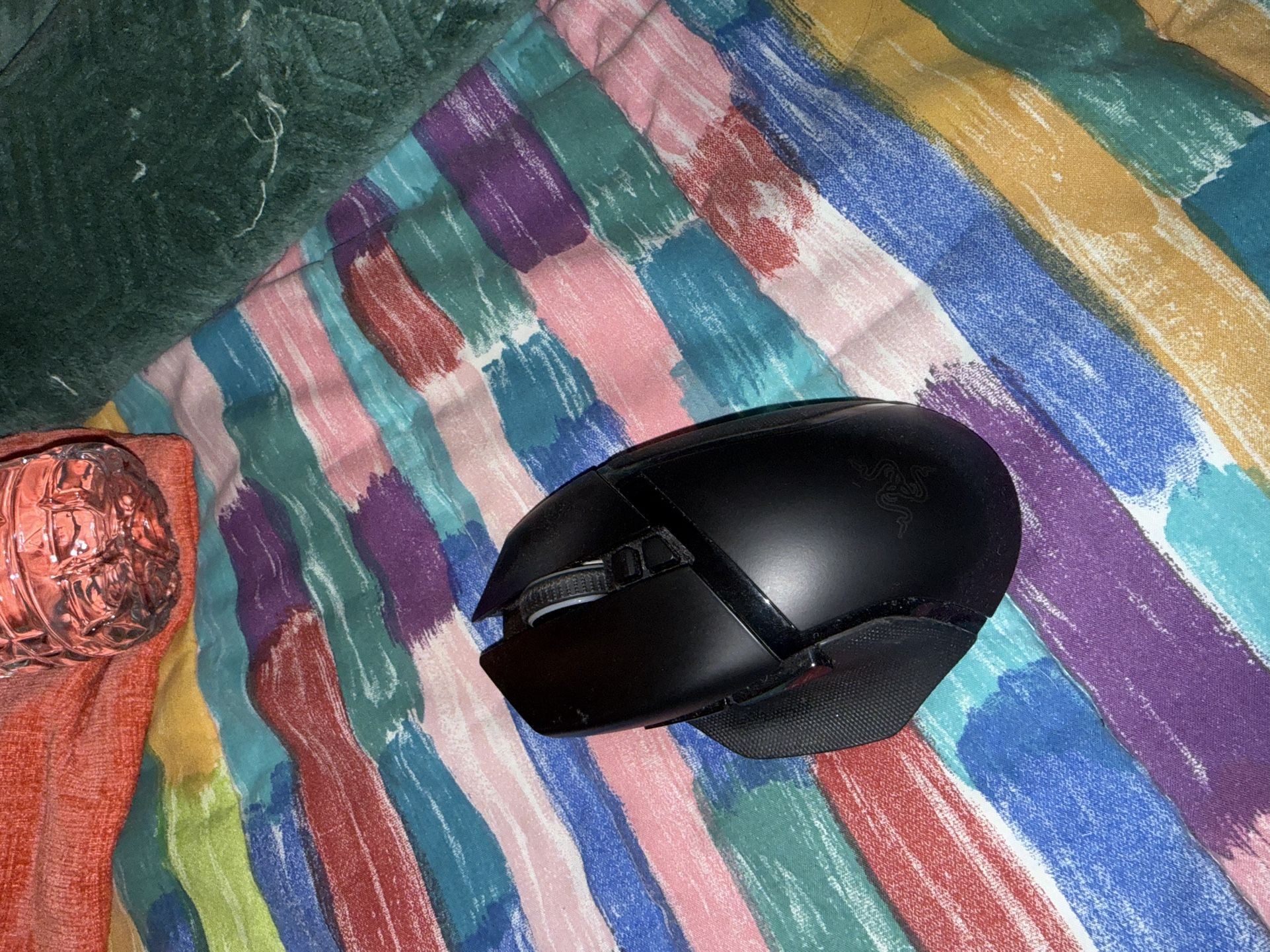 Razer Basilisk Ultimate Hyperspeed Wireless Gaming Mouse: Fastest Gaming Mouse Switch, 20K DPI Optical Sensor, Chroma RGB Lighting, 11 Programmable 