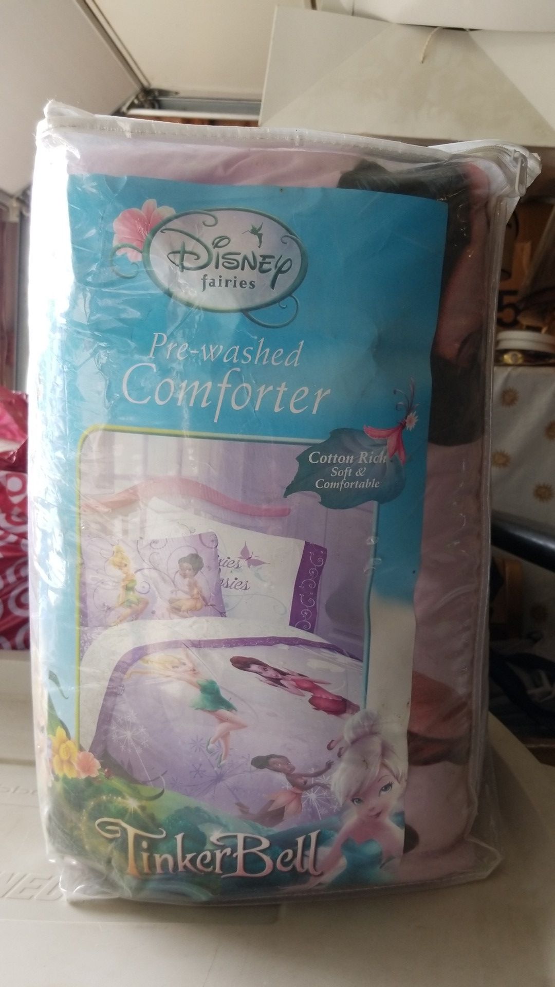 Disney Fairies Tinkerbelle Pre-Washed Full size 76in x 86in Comforter