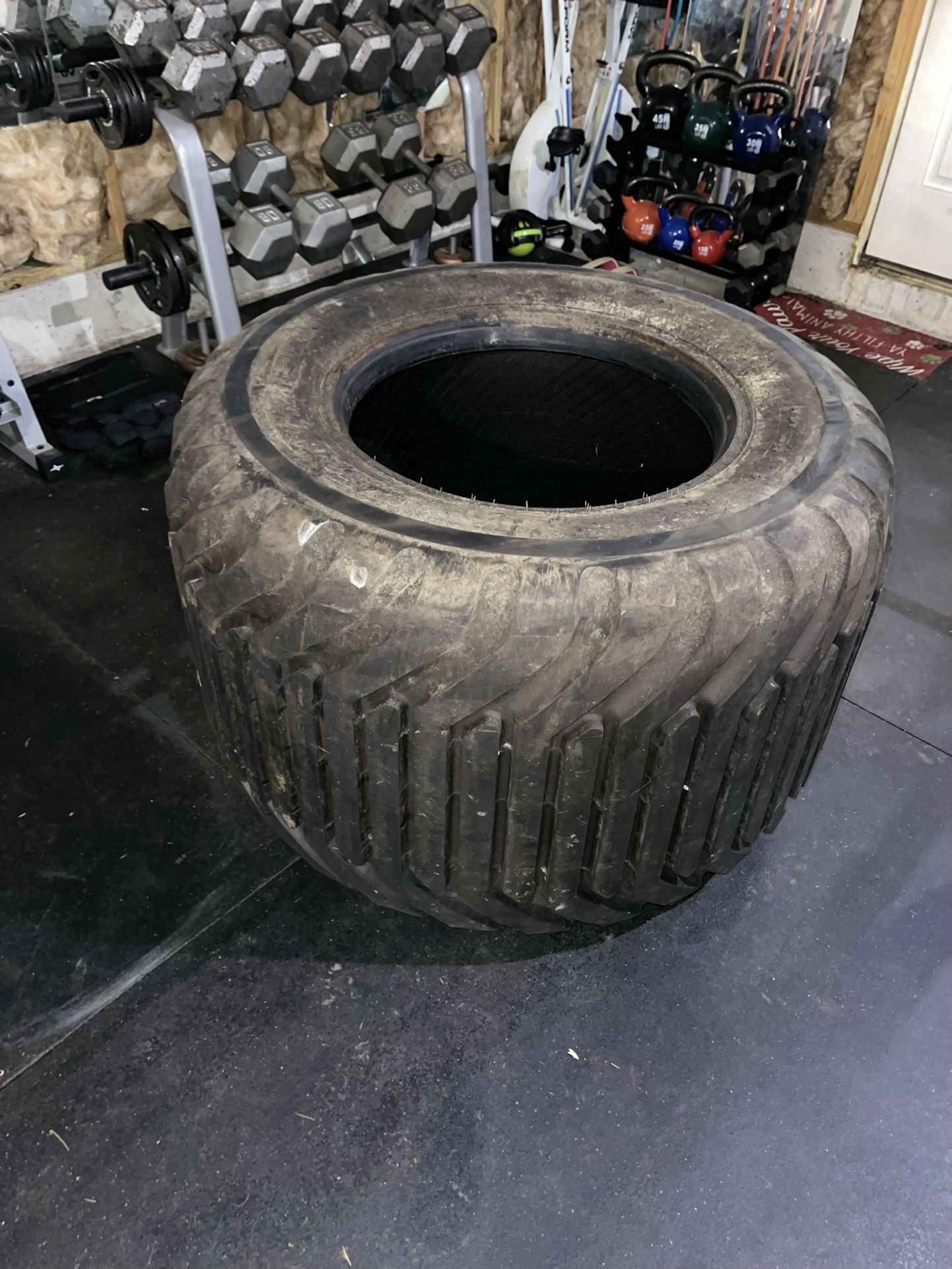 HUGE TIRE for Exercise And Strength Training 