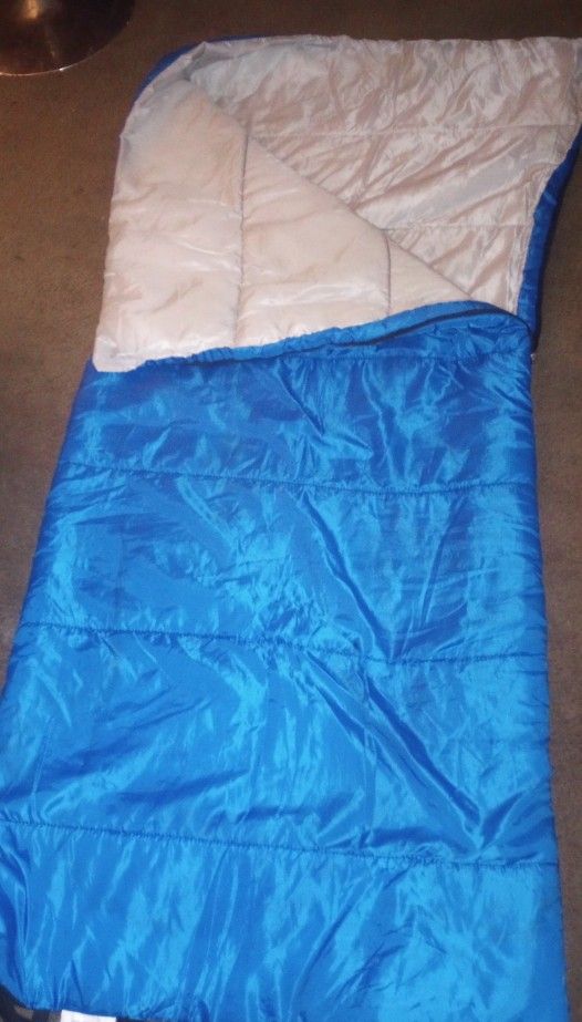 Exxel Outdoor Sleeping Bag