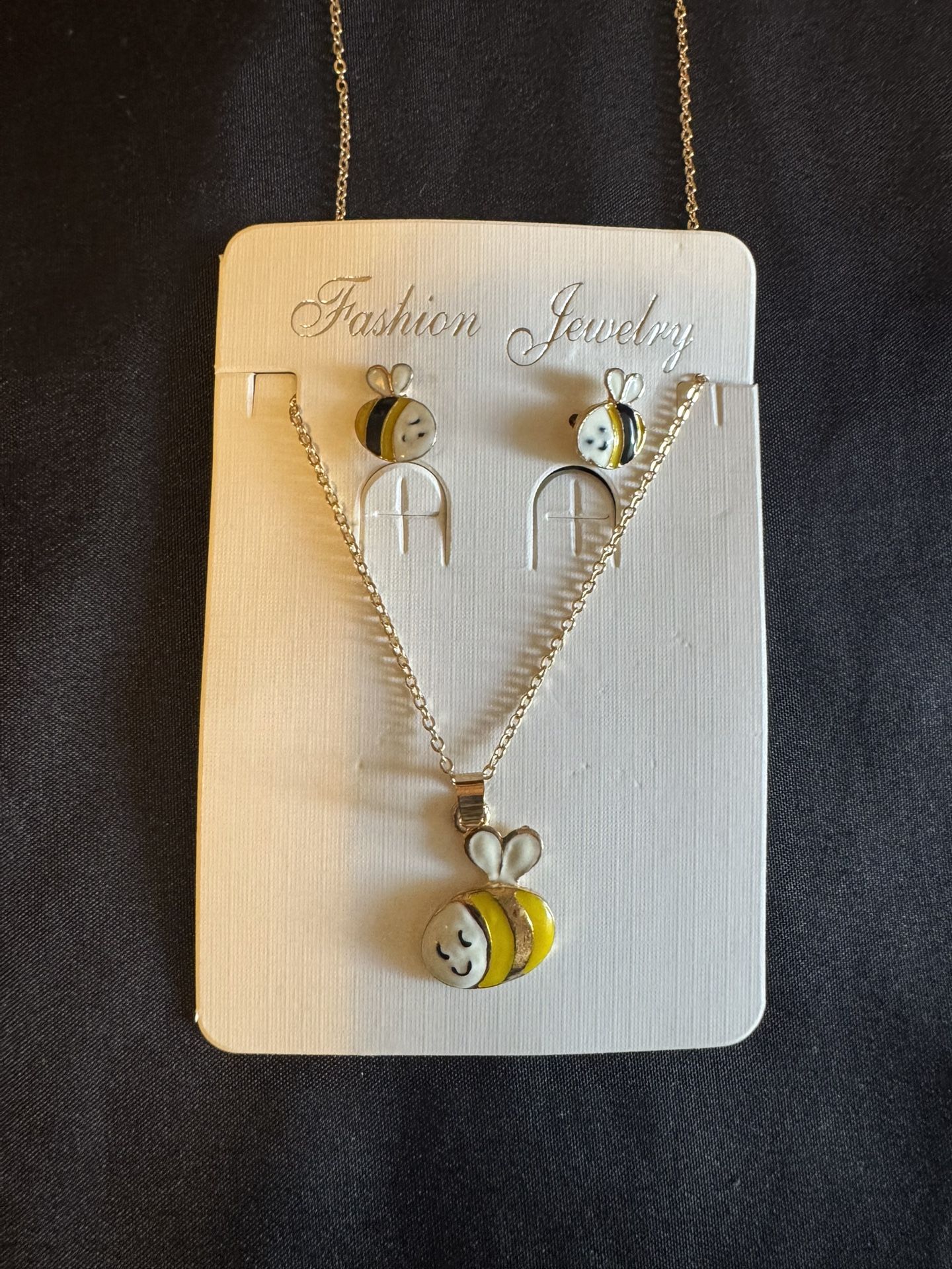 Honeybee Earring And Necklace Set