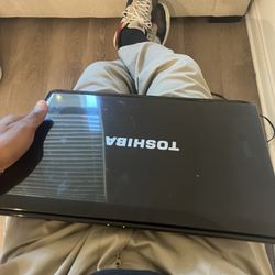 TOSHIBA LAPTOP