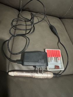 Portable nail drill