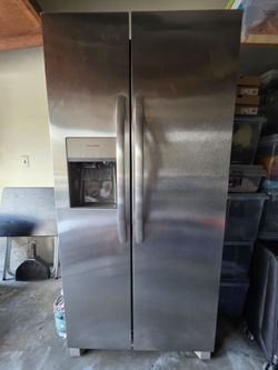 Frigidaire 22.3 cu. ft. Stainless Steel Refrigerator