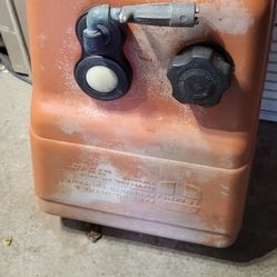 6 GALLON OUTBOARD FUEL TANK