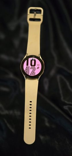 Samsung - Galaxy Watch4 Aluminum Smartwatch 40mm BT - Silver