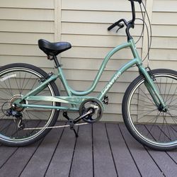 Trek Electra Townie 7D Step-Through 26” Fits 4’11” - 6’0”