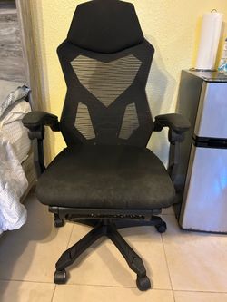 Gaming chair