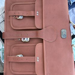 Cuero Leather Messenger Bag 