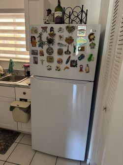 Refrigerador Nuevo ,en Uso Solo Dos Meses.