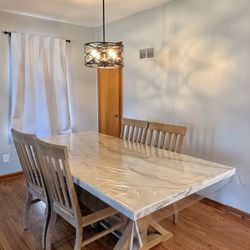 Marble Farmhouse Table w/4 Chairs