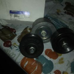 Automatic belt Tensioner