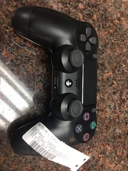 PS4 controller