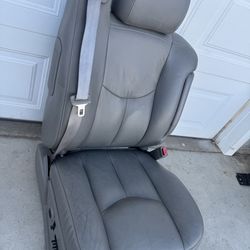 Bucket seats