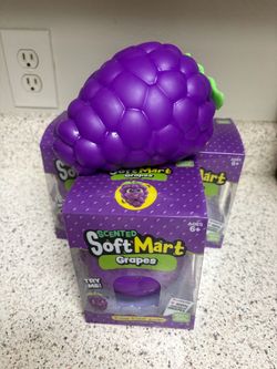 Jumbo grape squishy