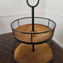 Farmhouse Revolving 2-Tier Stand