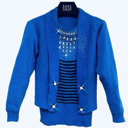 NWT Sweater Tunic Top Rhinestone Bling Buttons 