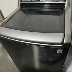 LG Washer and Dryer Set 