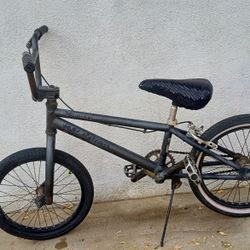 18' Dk BMX Bike 