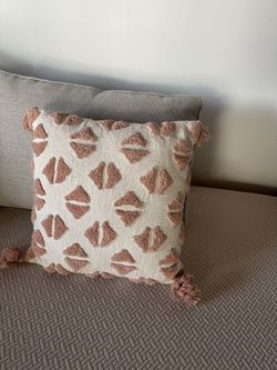 Target Threshold Pillow