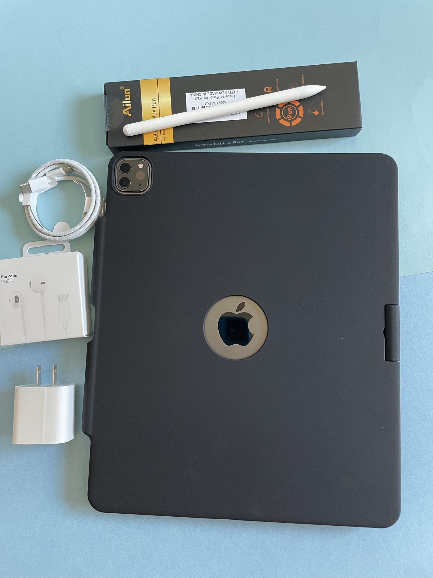 Apple IPad Pro 12.9” 6th Generation (2022 Model / M2 chip ) 256GB