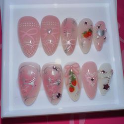 Press On Nails 