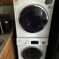 Washer/Dryer Stackable 