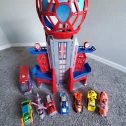 Paw Patrol Movie Tower with Figures and vehicles