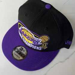 Los Angeles Lakers Snapback Hat$35