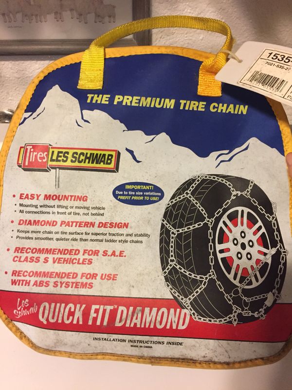 Les Schwab Quick Fit Diamond tire chains nib for Sale in Sumner, WA