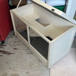Pet Enclosure