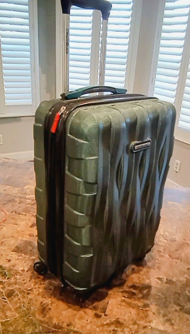 Samsonite Suitcase 